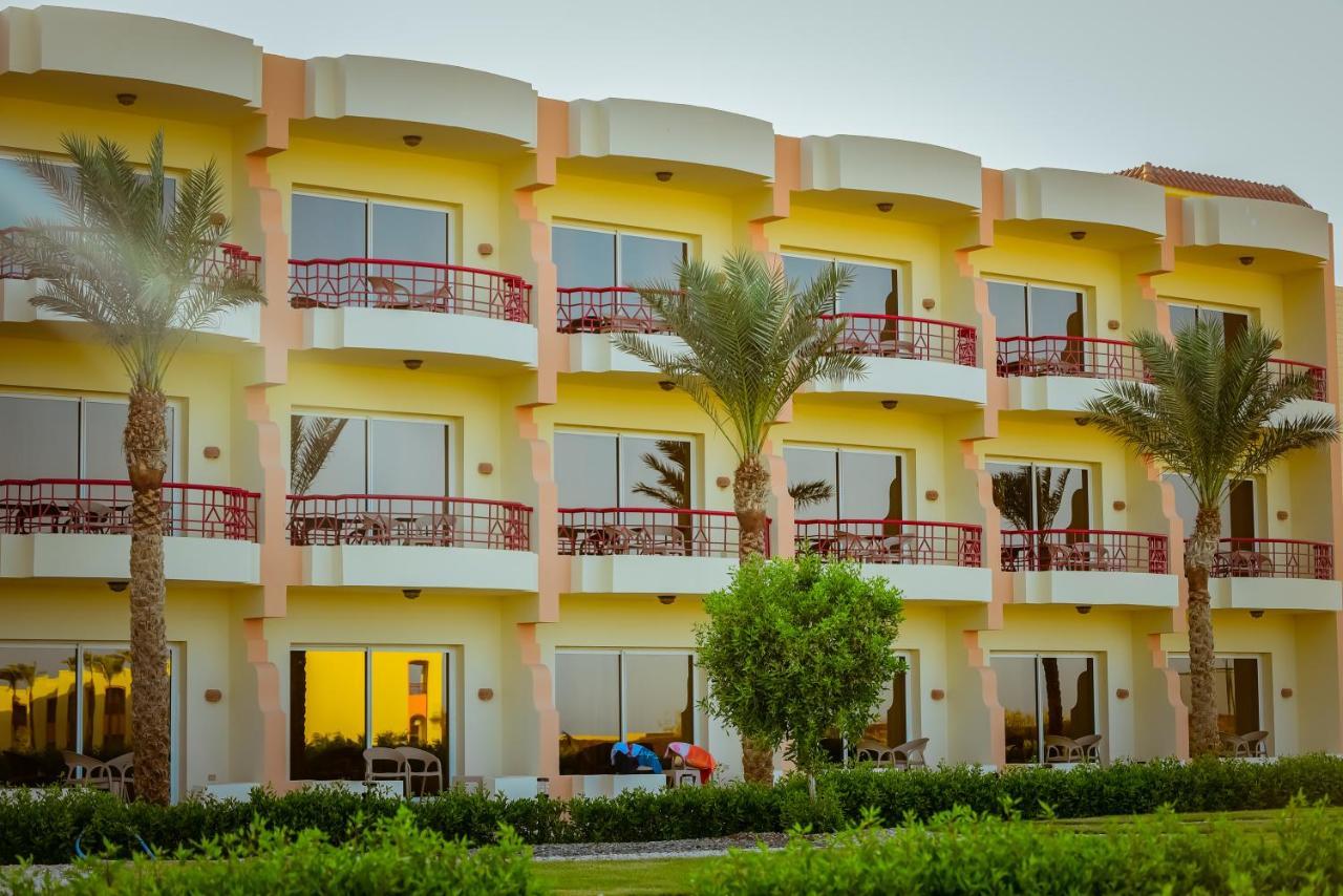 Amarina Queen Resort & Aqua Park Marsa Alam Exterior photo