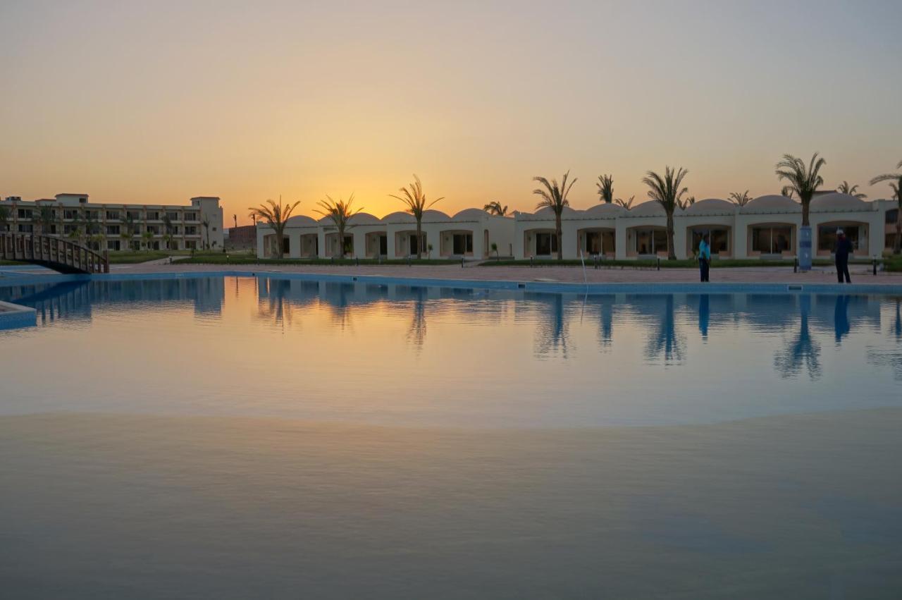 Amarina Queen Resort & Aqua Park Marsa Alam Exterior photo